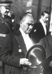 Atatürk Kanvas Tablo - Thumbnail