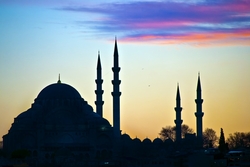 Özverler - Batan Güneşte Camii Kanvas Tablo