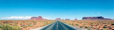 Çöl Ortasında Yol Kanvas Tablo