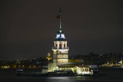 Gece Işığında Kız Kulesi Kanvas Tablo