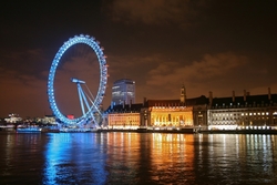 Özverler - Gece Işığında London Eye Kanvas Tablo
