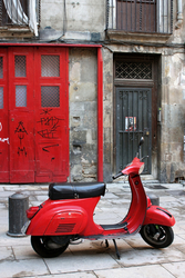 Kırmızı Vespa Kanvas Tablo - Thumbnail