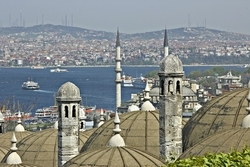 Kubbeler Ardında Istanbul Kanvas Tablo - Thumbnail