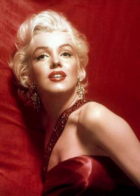 Marilyn Monroe Kırmızı Elbiseyle 2 Kanvas Tablo