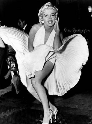 Marilyn Monroe Uçuşan Etekleri Kanvas Tablo