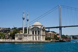 Özverler - Mecidiye Camii Kanvas Tablo